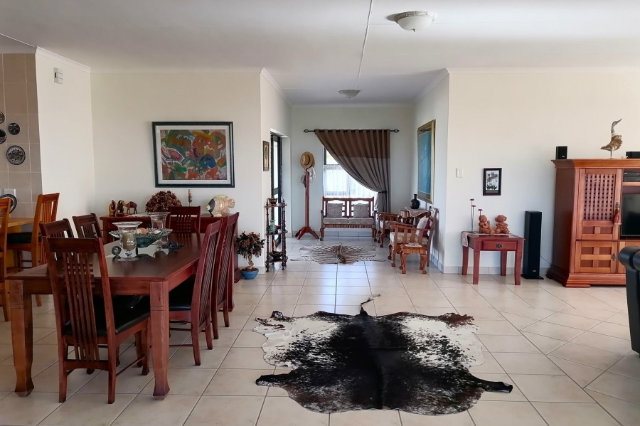 4 Bedroom Property for Sale in Stilbaai Wes Western Cape